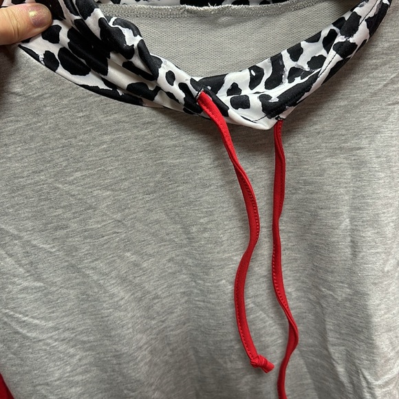 New - Leopard Color Block Drawstring Detail Sweatshirt - Picture 11 of 12